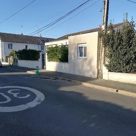 Meublee Independant 1 アパート